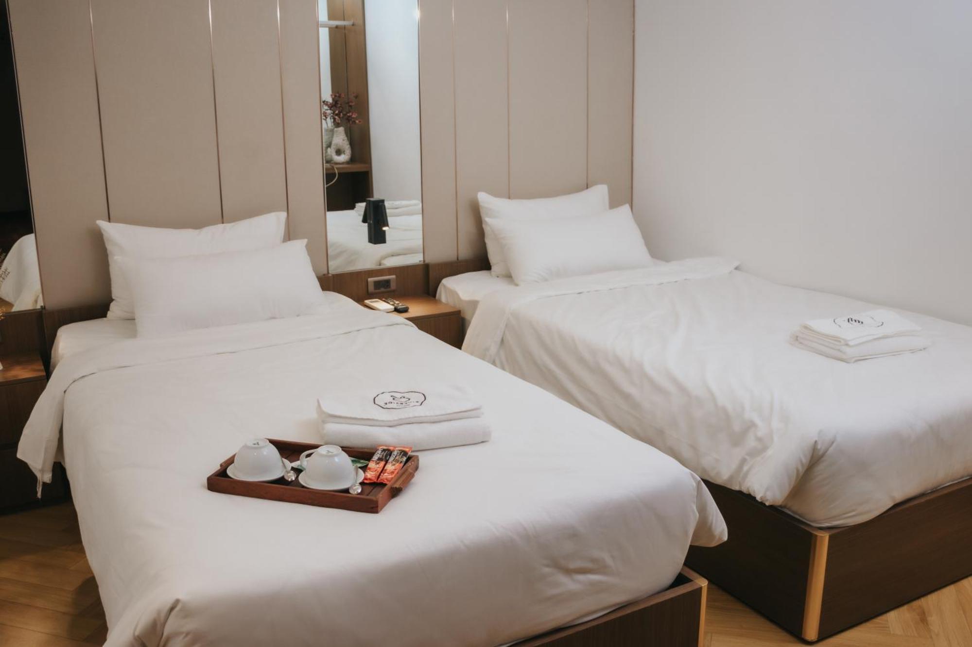 Riverside Hotel В'єнтьян Екстер'єр фото