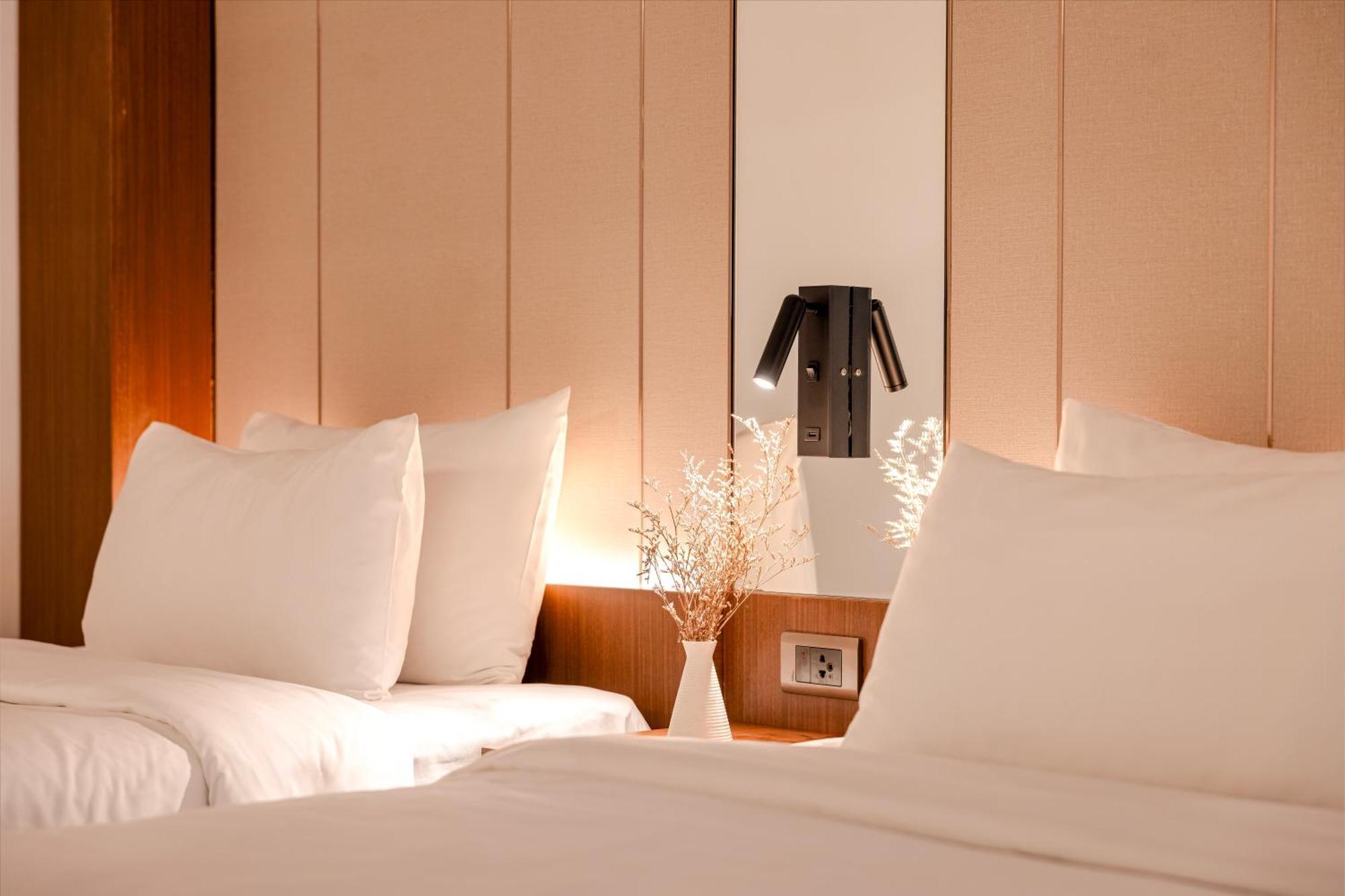Riverside Hotel В'єнтьян Екстер'єр фото