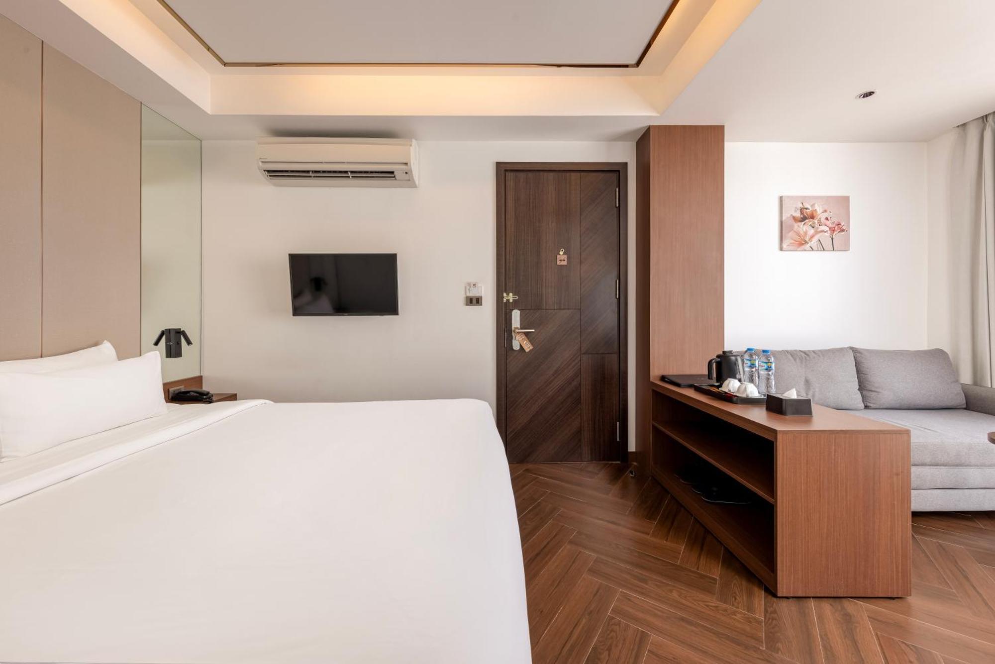 Riverside Hotel В'єнтьян Екстер'єр фото