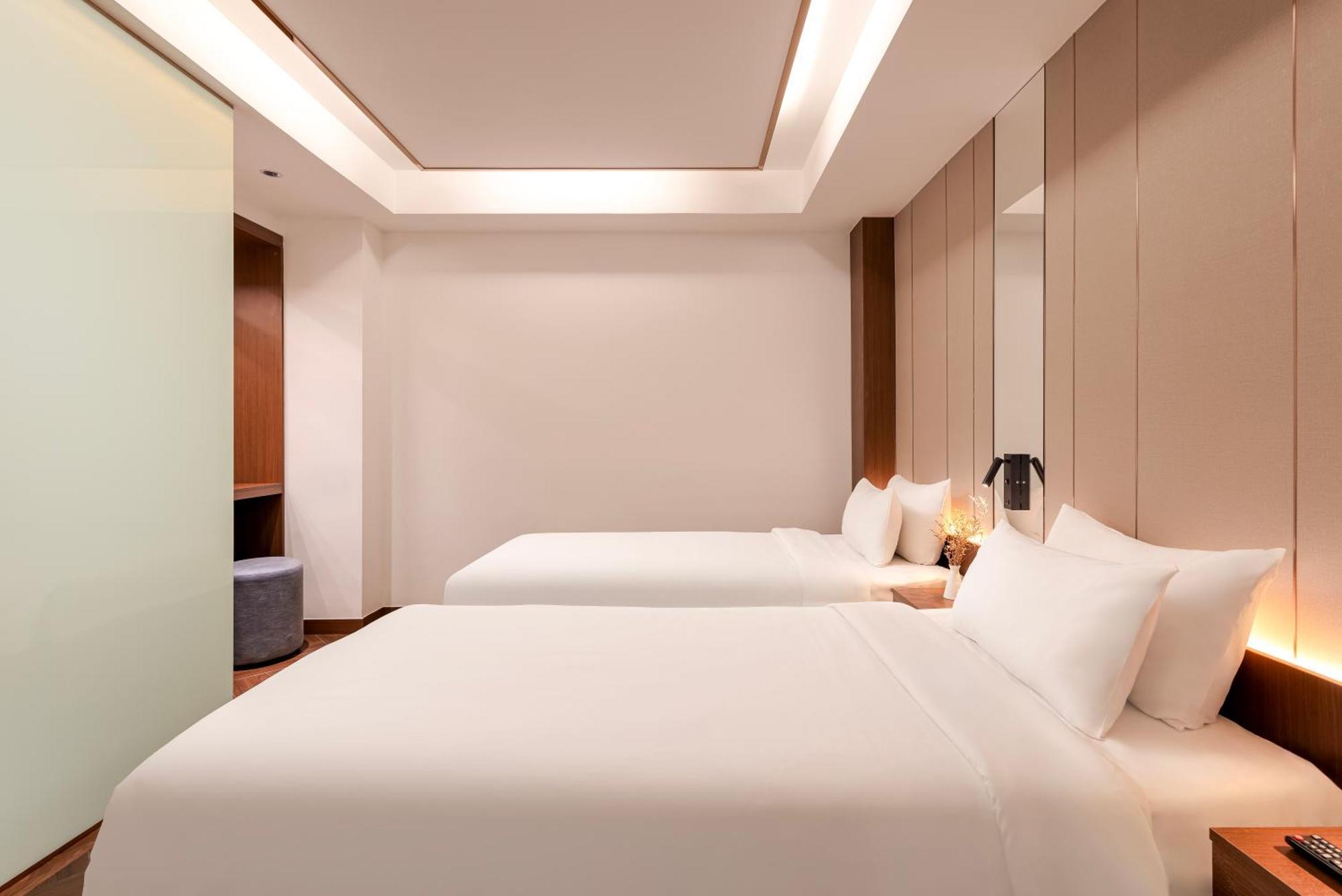 Riverside Hotel В'єнтьян Екстер'єр фото